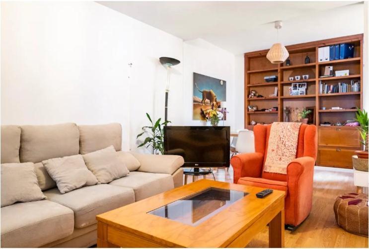Acogedora Habitacion En Apartamento Compartido Amplio Y Centrico Granada Ngoại thất bức ảnh